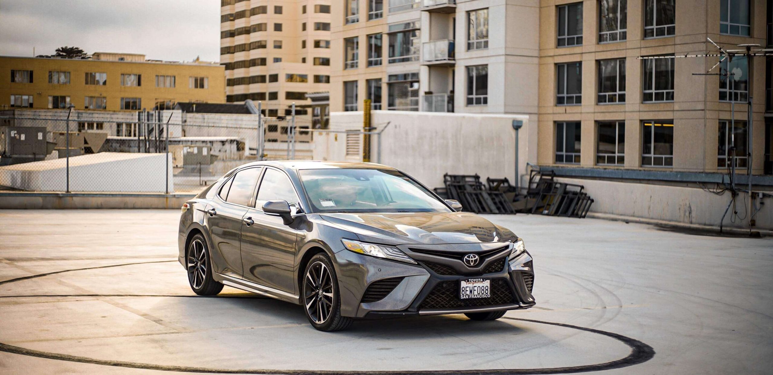 2018-toyota-camry-gray-featured-image